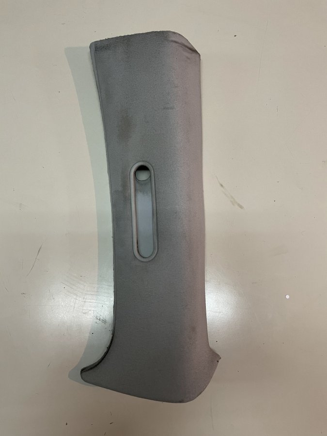   obloga, stub b LEVO 1J3867243C