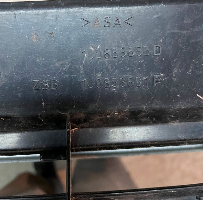 prednja maska 1J0853655