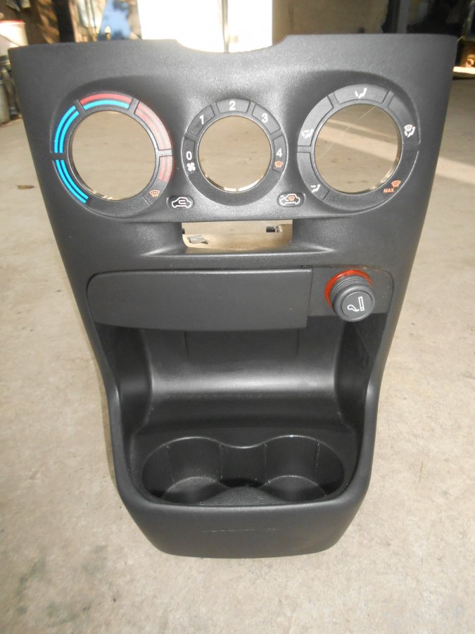 SREDIŠNJA KONZOLA 735267349