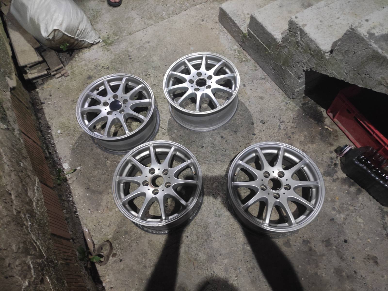 Aluminijumska felna 3.5J x R15 ET 0