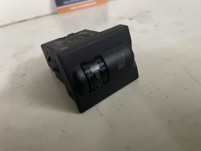 prekidač grejaca sedišta levo 6Y0963563A