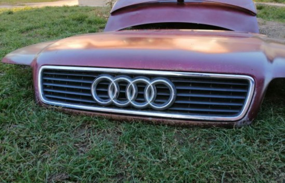 Hauba za Audi A4 8383