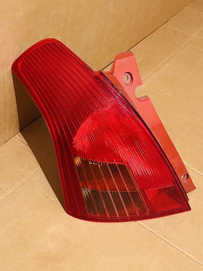 stop svetlo levo 35670-72K00