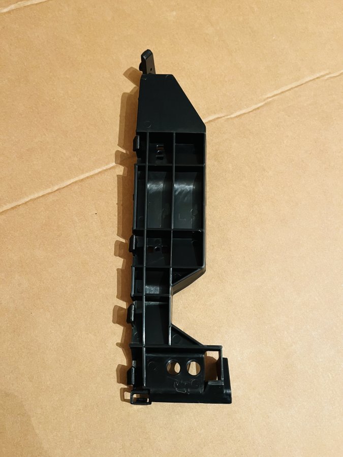 Nosac prednjeg branika L 71731-63J10-000R
