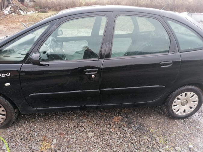 PREDNJA VRATA LEVO 9002L6