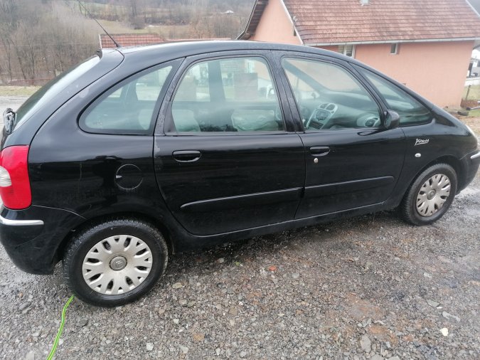 PREDNJA VRATA DESNO 9004L5