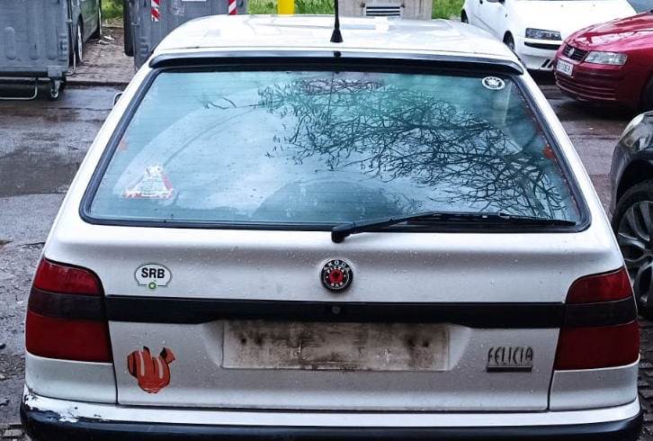 škoda felicia gepek vrata bela  6U0827025C