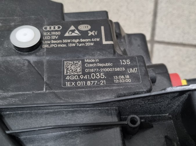Audi A6 / C7 / 4G / 2014-2018 / Levi far / Matrix / ORIGINAL / NOVO  4G0941035