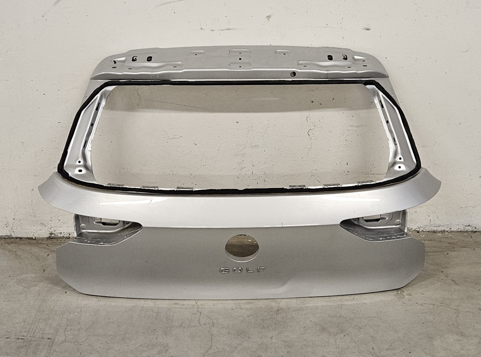 Golf 8 / 5H / 2020-2025 / Gepek vrata / ORIGINAL  5H6827159C
