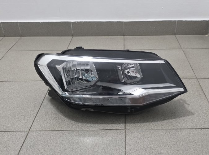 Vw Caddy / 2K5 / 2015-2020 / Desni far / Halogen / ORIGINAL 2K1941006D