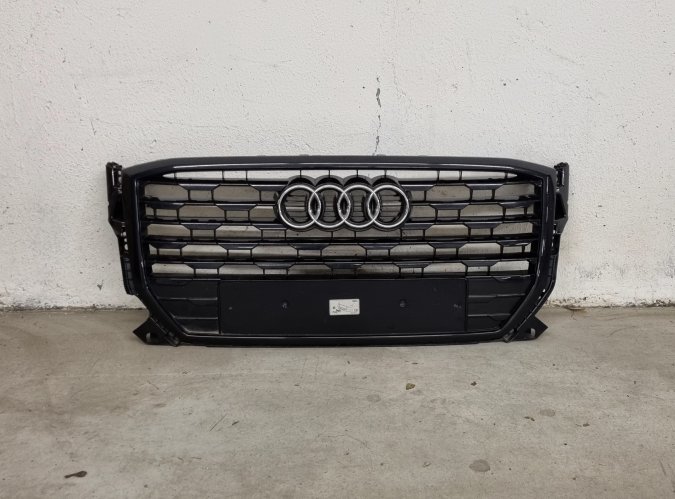 Audi Q2 / 81A / 2016-2020 / S-Line / Black Edition / Maska / ORIGINAL  81A853651 