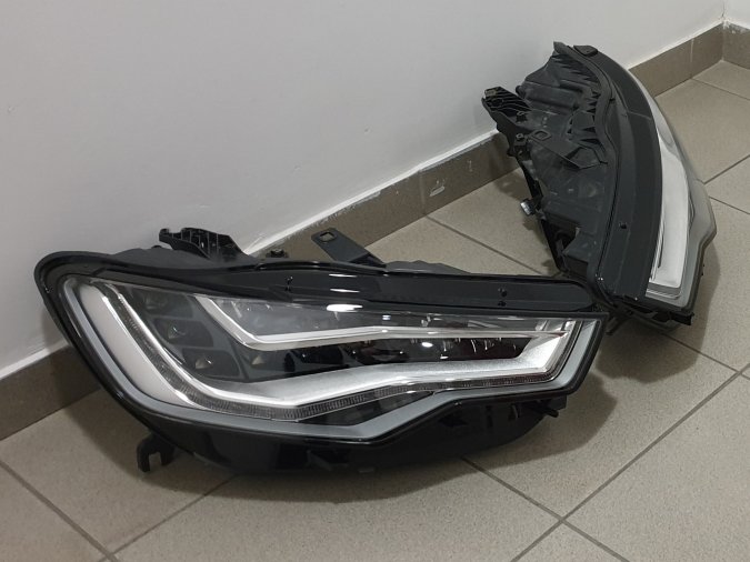 Audi A6 / S6 / Allroad / C7 / 4G / 2011-2014 / Desni far / Full LED / Matrix / ORIGINAL / NOVO 4G0941034