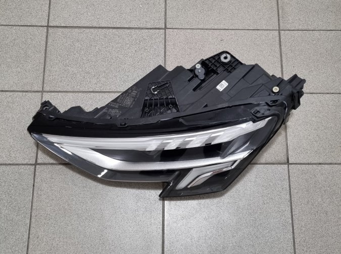 Audi A3 / 8Y / 2020-2022 / Levi far / Full LED / ORIGINAL / NOVO  8Y0941033 