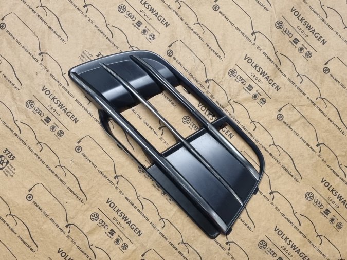 Audi Q5 / SQ5 / 2016-2020 / S-Line / Leva resetka branika / ORIGINAL 80A807681D