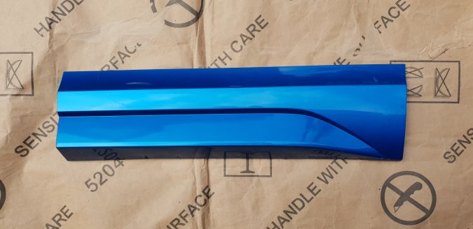 Audi Q3 / 8U0 / 2014-2018 / Lajsna zadnjih levih vrata / ORIGINAL 8U0853969D