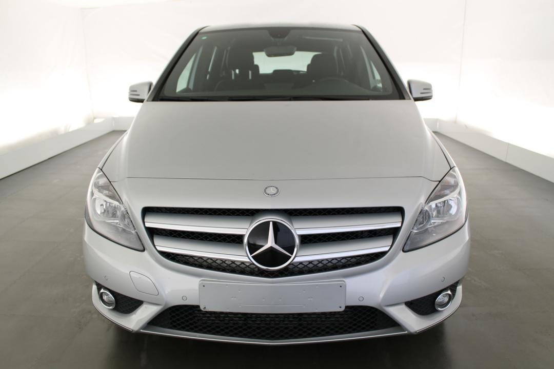 Mercedes A / B / GLA / ML / Znak sa distronikom / ORIGINAL A0009051302
