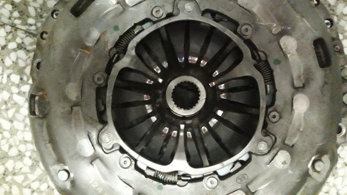 Set kvacila sa zamajcem Passat B7,,,2.0 TDI 2011g 5643246