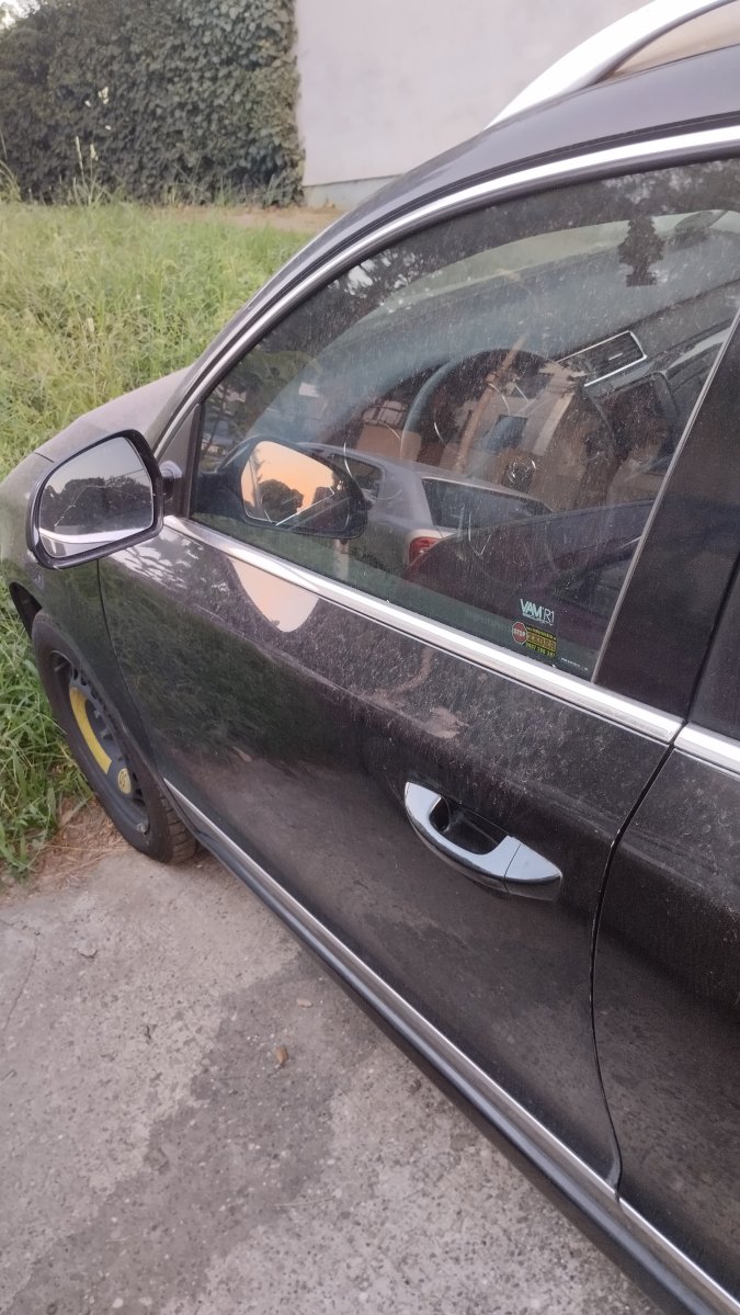 Vrata napred levo 3T0831055