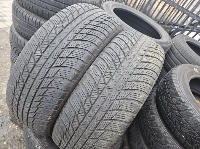 205/60 R17 Bridgestone