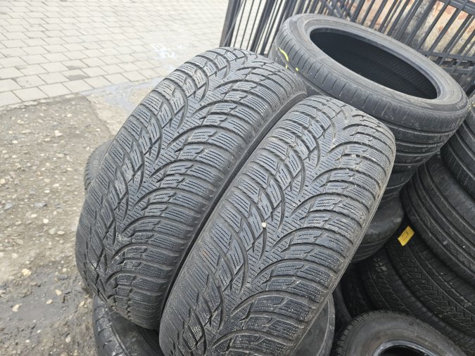 195/65 R15 Nokian