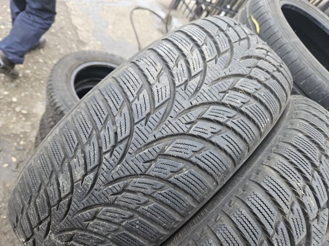 195/65 R15 Nokian