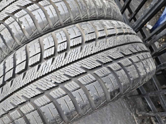 195/50 R15 Goodyear