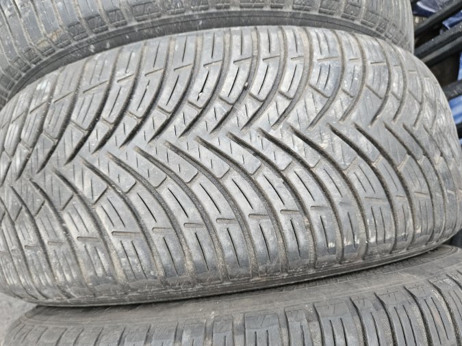 215/60 R16 Kleber