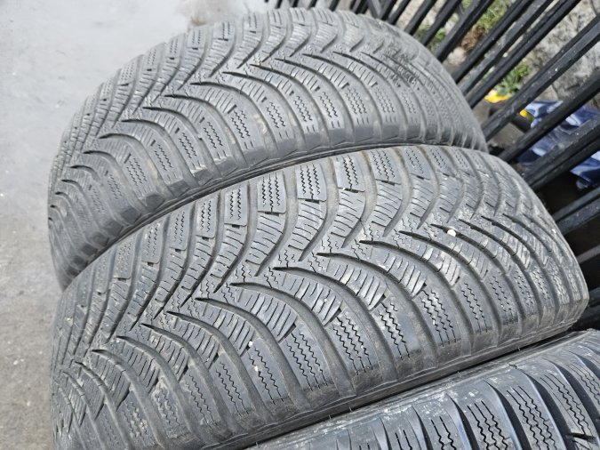 195/65 R15 Hankook