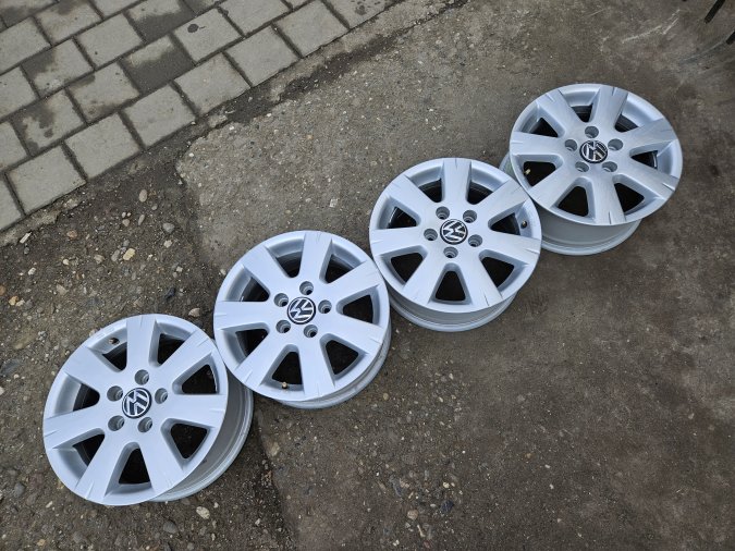Aluminijumska felna 6.5J x R15 ET -44