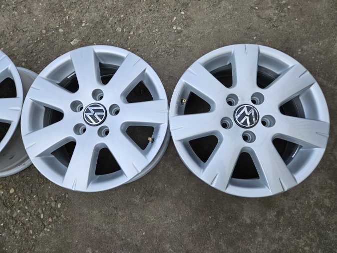 Aluminijumska felna 6.5J x R15 ET -44