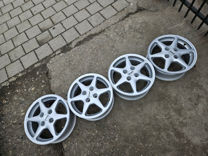 Aluminijumska felna 6J x R15 ET -40
