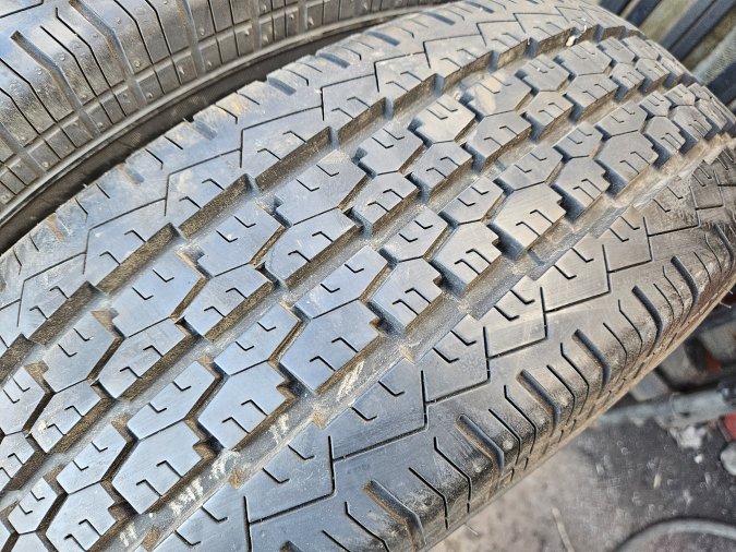 215/80 R14 Riken