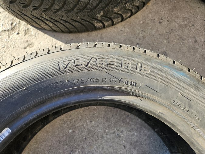175/65 R15 Michelin
