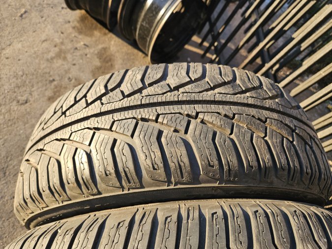 205/55 R16 Uniroyal
