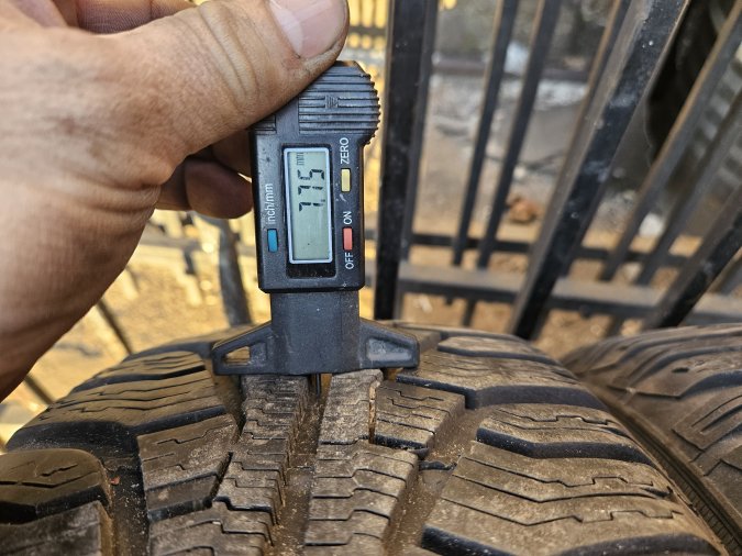 205/55 R16 Uniroyal