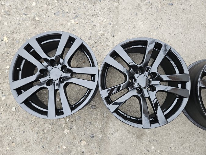 Aluminijumska felna 7J x R17 ET -35