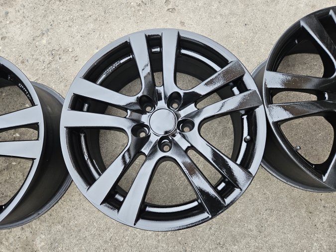 Aluminijumska felna 7J x R17 ET -35