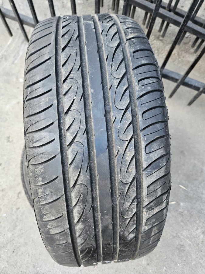 195/50 R15 Firestone