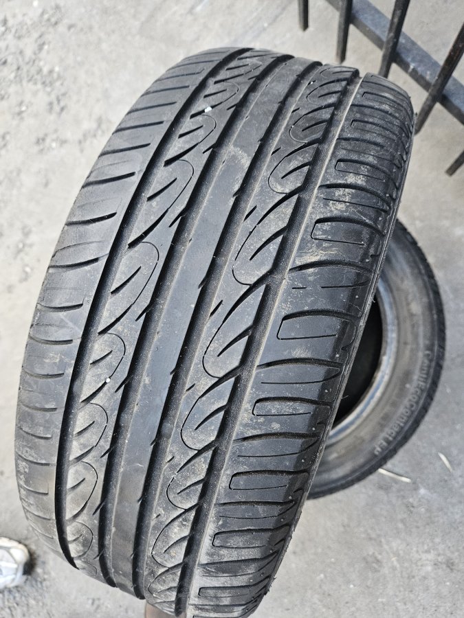 195/50 R15 Firestone