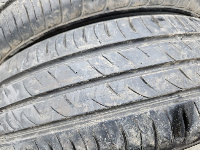 165/70 R14 Kumho Tire