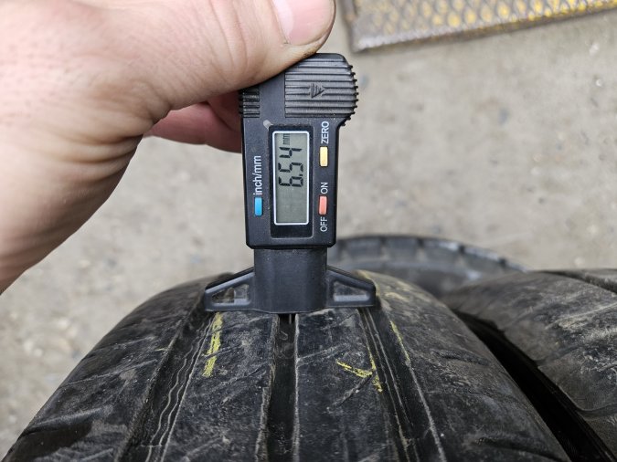 165/70 R14 Kumho Tire