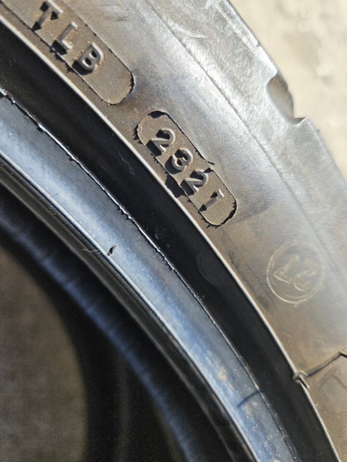 125/80 R21 Bridgestone