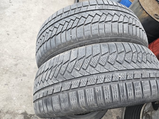 235/50 R19 Continental