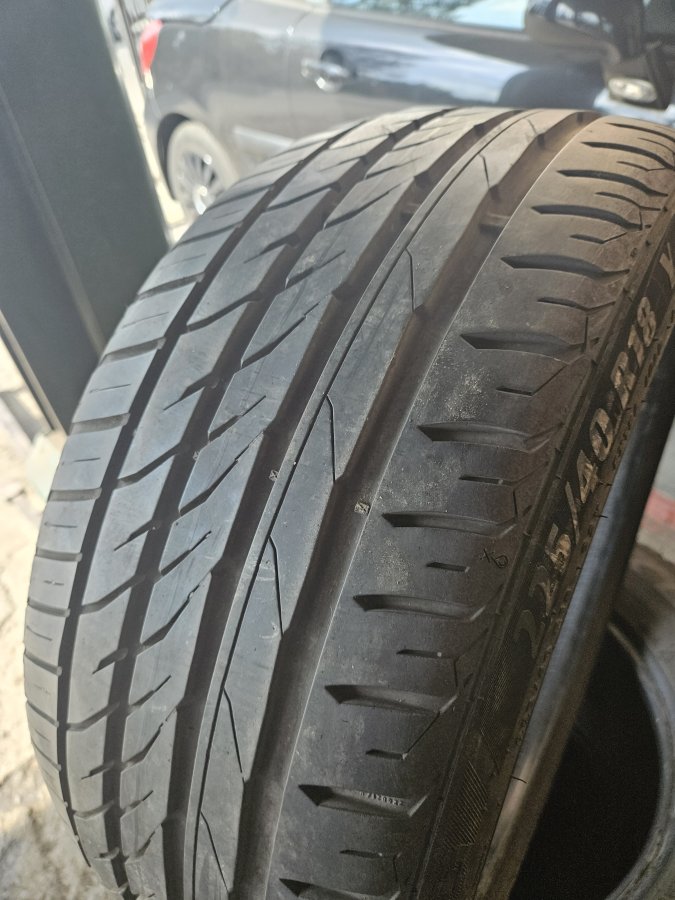 225/40 R18 Matador