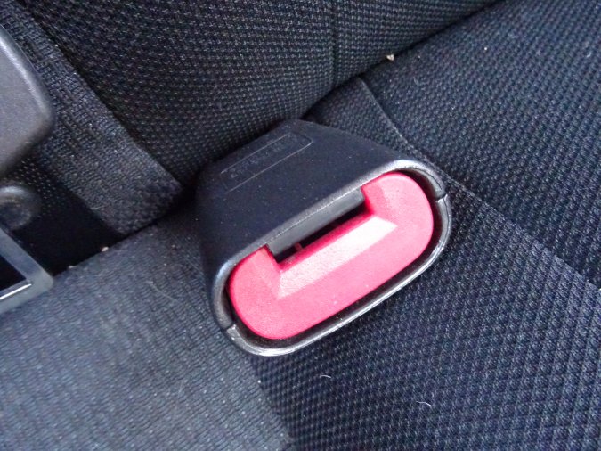 KOPČA ZADNJEG POJASA 71752875