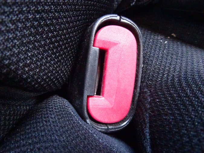 KOPČA POJASA SREDNJA 71752879