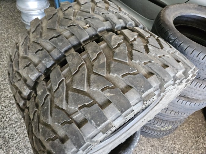 235/70 R16 Vortex