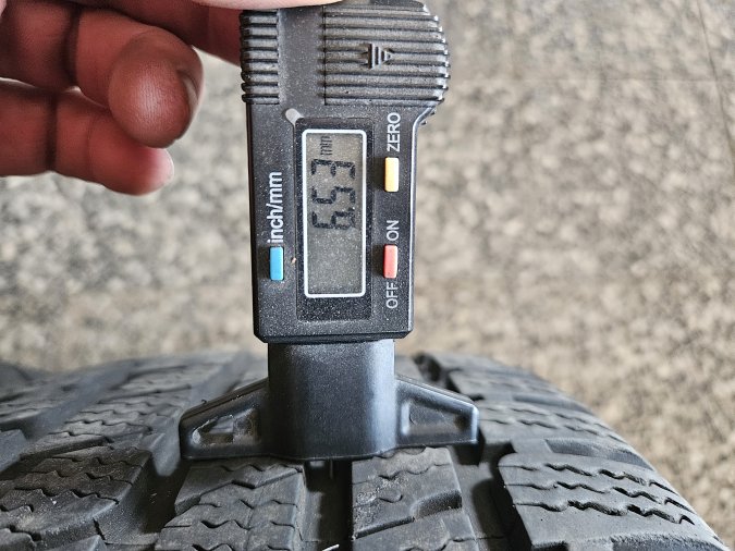 205/45 R17 Kumho Tire