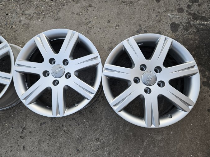 Aluminijumska felna 8J x R18 ET 0