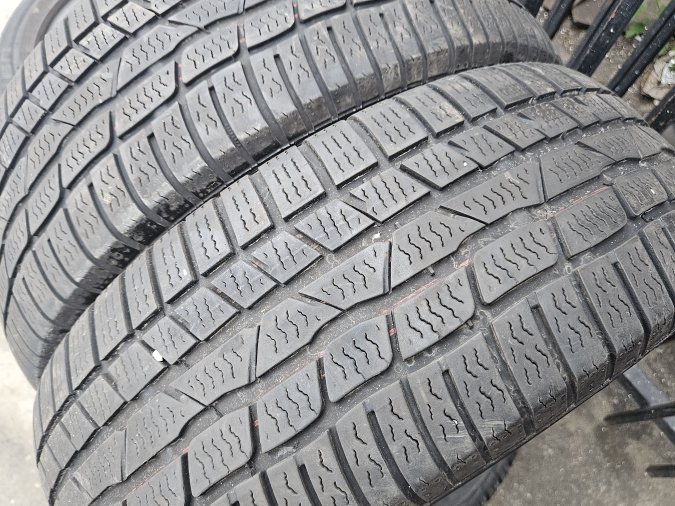 205/60 R16 Continental
